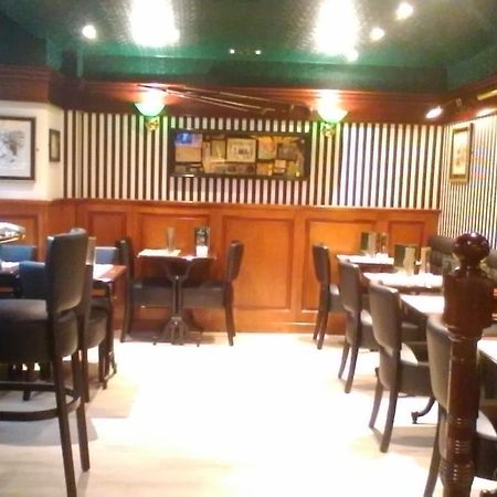 Hotel Jeanne D'Arc Saint-Chély-dʼApcher 외부 사진